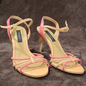 Ann Taylor Leather Strappy Sandal 6M